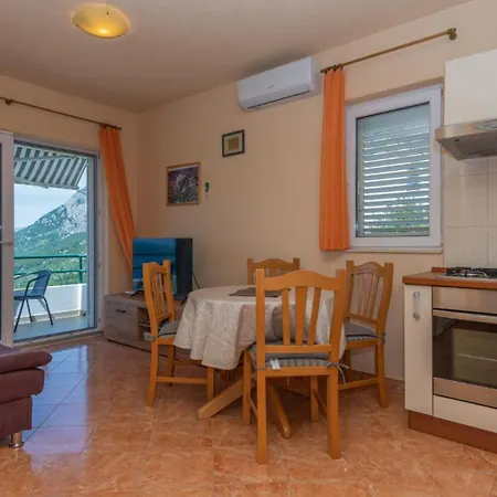 Radic - Makarska By Guide فيلة Baška Voda